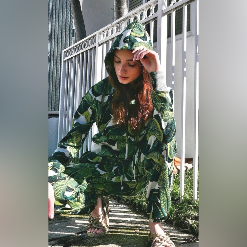 NEW Twenty Montreal Cozy Leaf Print Matching Sweatshirt AND Pants Sz SMALL